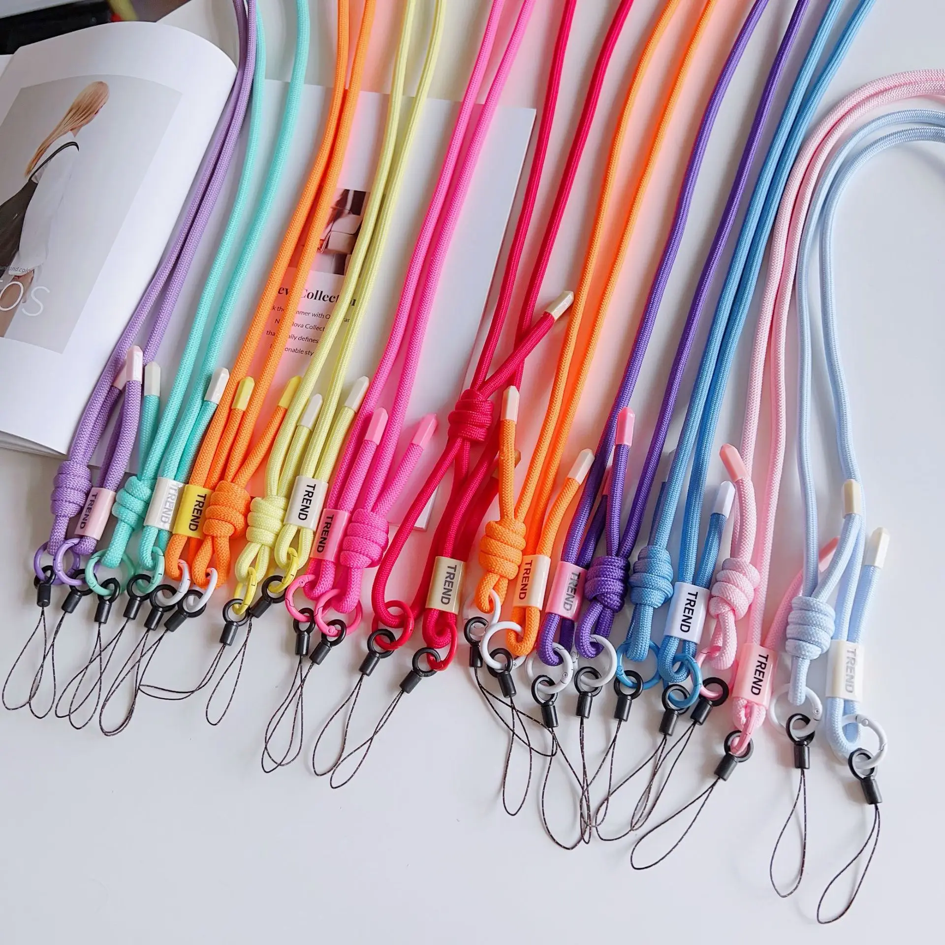 قابل للتعديل العالمي الهاتف ال - مراجعة Crossbody Lanyard Neck Strap Case وسعره
