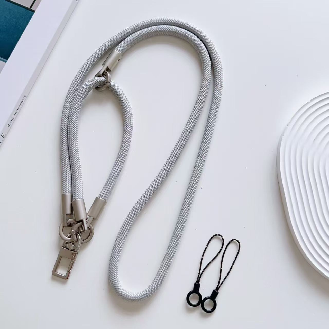 حزام هاتف للارتداء حول الرقبة  - مراجعة Crossbody Lanyard Neck Strap Case وسعره