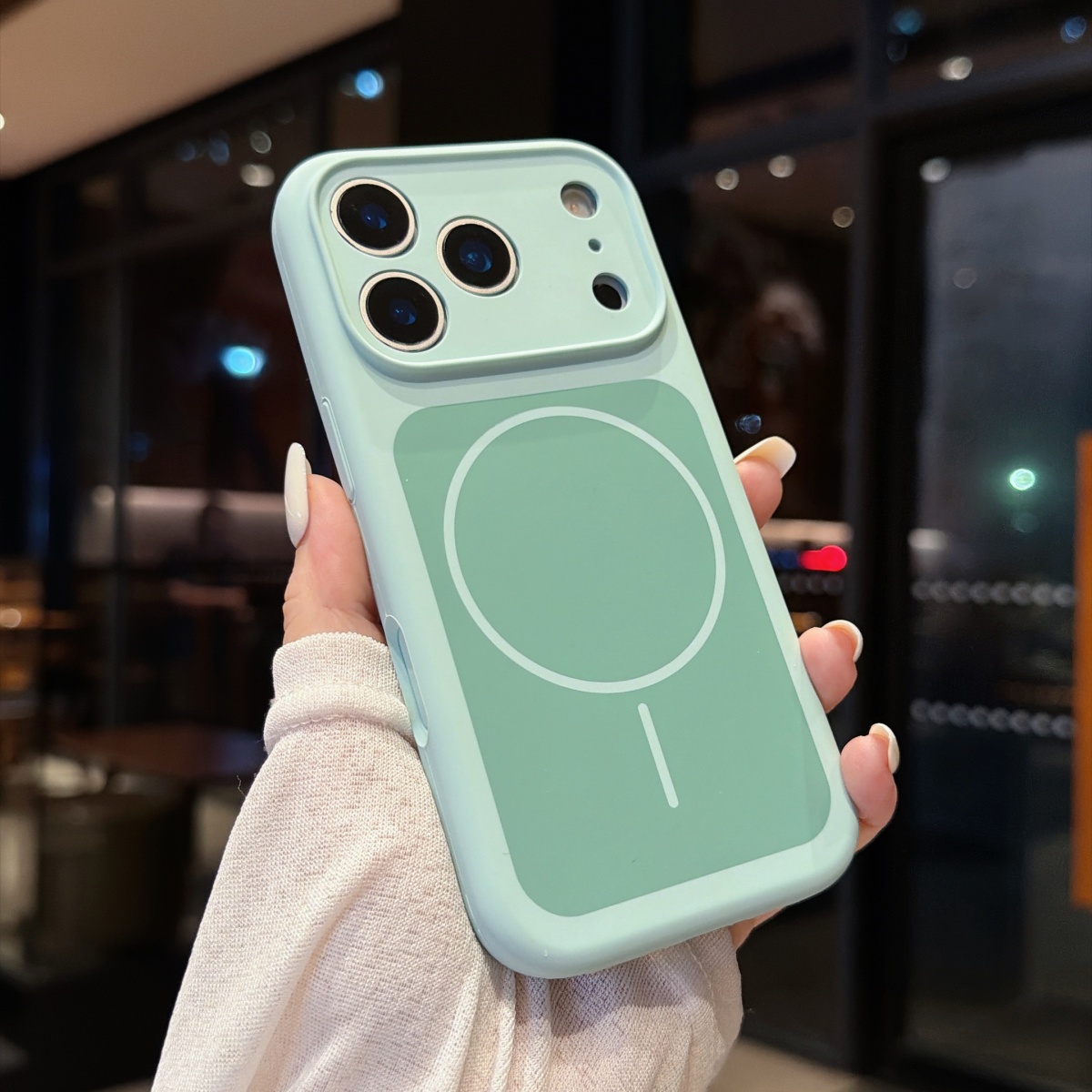 غطاء هاتف مغناطيسي جديد رسمي م - مراجعة Liquid Silicone Magnetic Phone Case وسعره