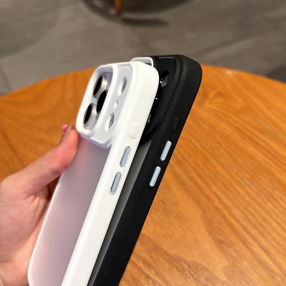 حافظة فاخرة غير لامعة مقاومة ل - مراجعة Clear Shockproof Bumper Case وسعره
