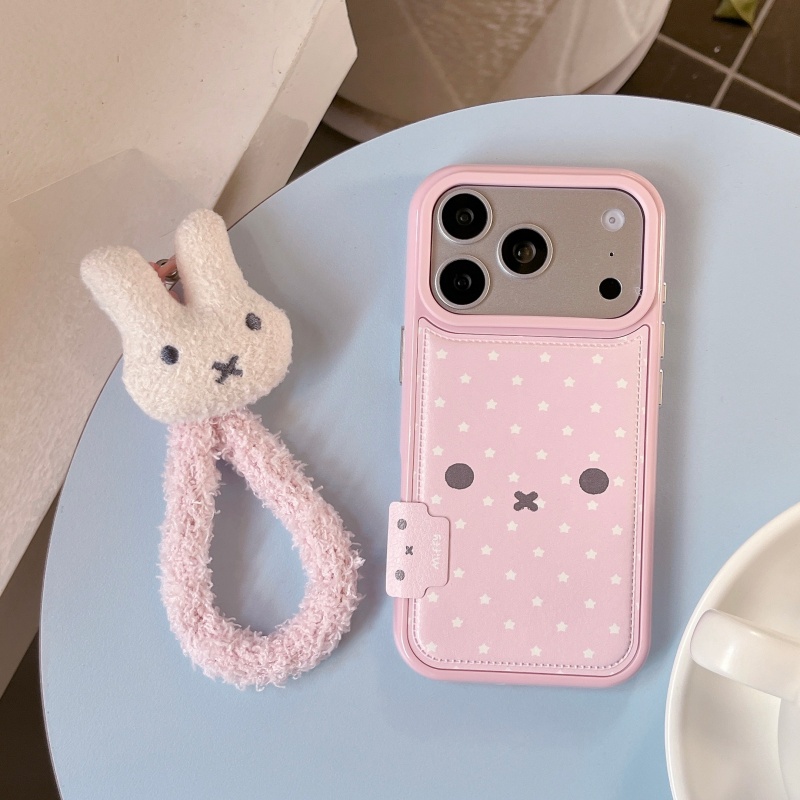 غطاء هاتف جلدي مضاد للسقوط بتص - مراجعة Cute Cartoon Wrist Strap Silicone Case وسعره