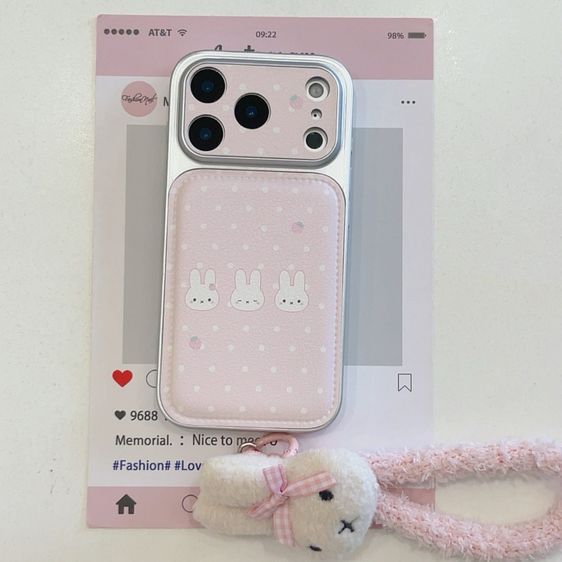جراب هاتف جلدي بتصميم كرتوني ل - مراجعة Cute Cartoon Wrist Strap Silicone Case وسعره